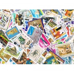 100 Francobolli mondiali differenti